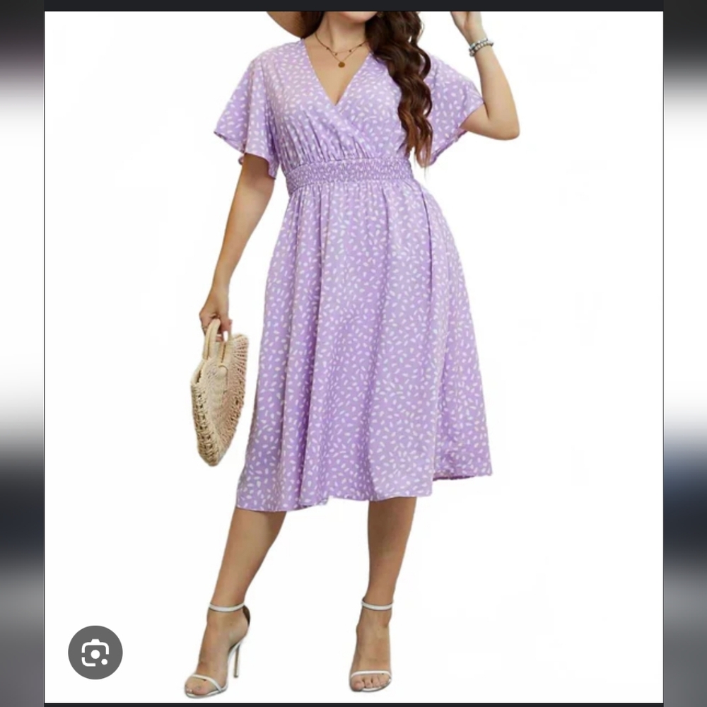 Chic Lavender Midi Dress with Flutter Sleeves